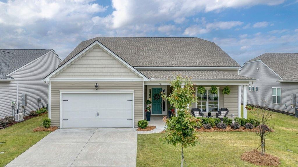Photo of 581 Marsh Cove Circle, Summerville, SC 29486 (MLS # 26012486)