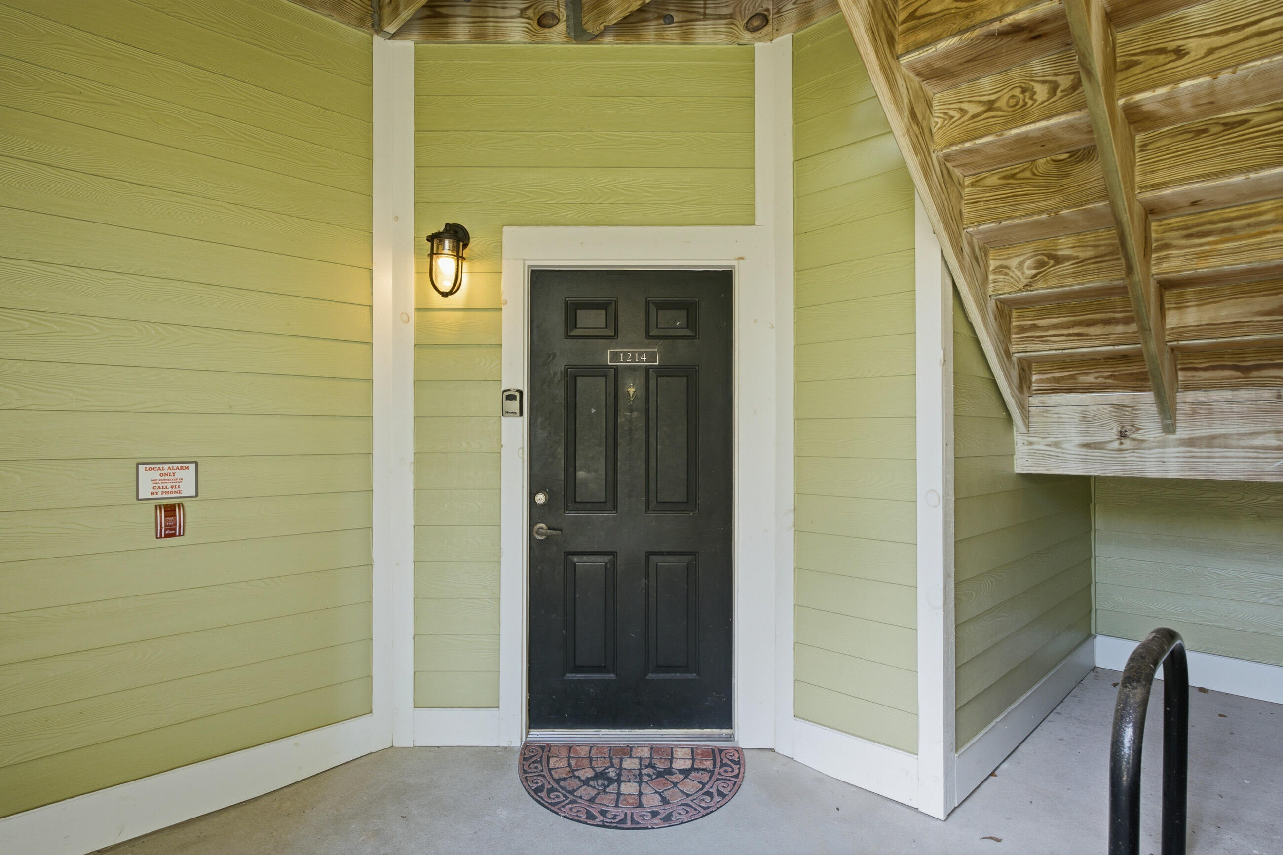 1214 Rosewood Lane