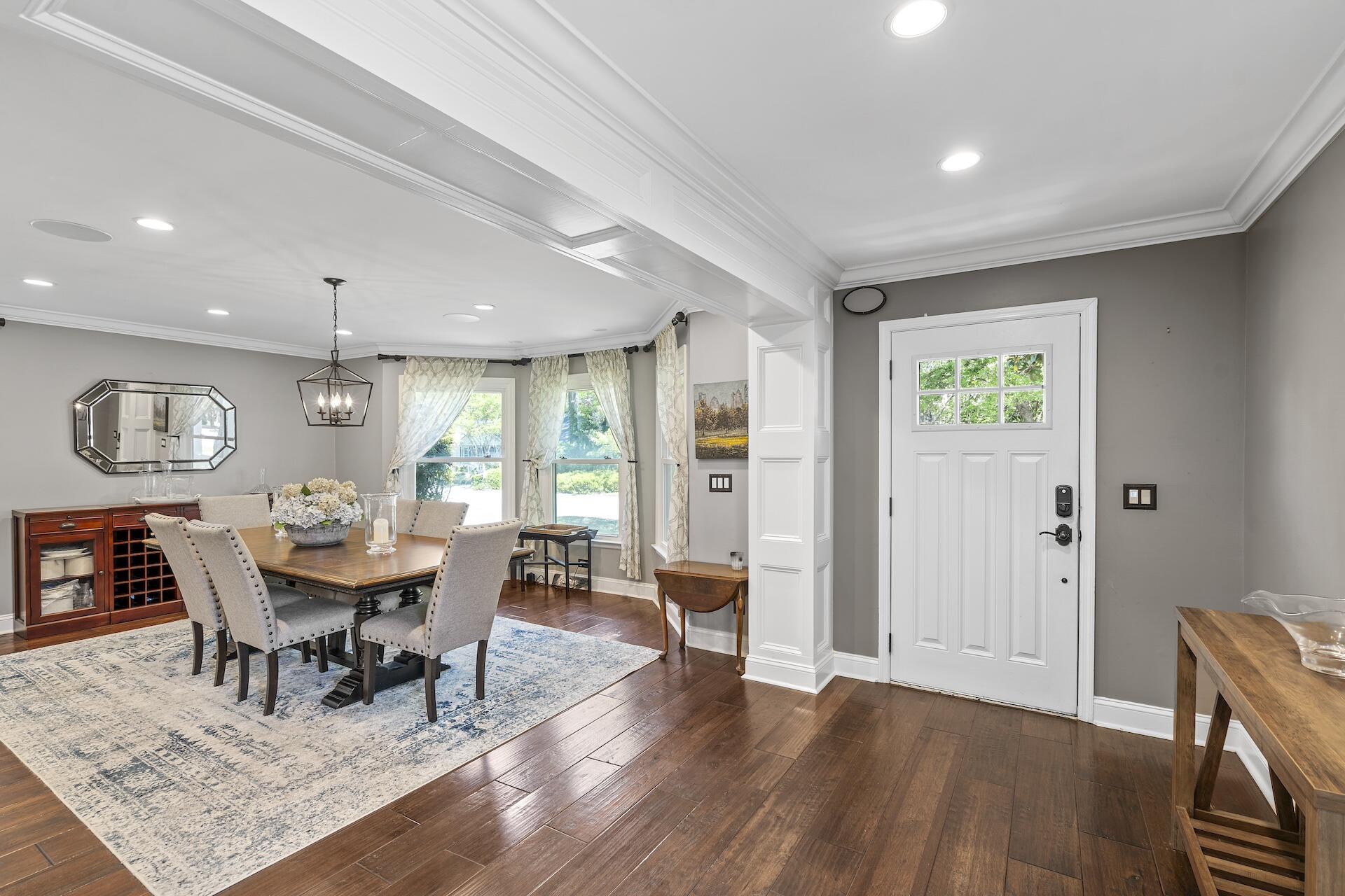 699 Castle Pinckney Drive