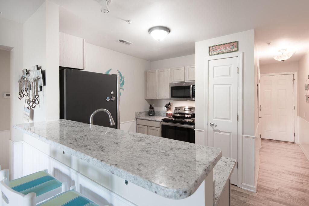 Photo of 2262 Folly Road #1g, Charleston, SC 29412 (MLS # 25027004)