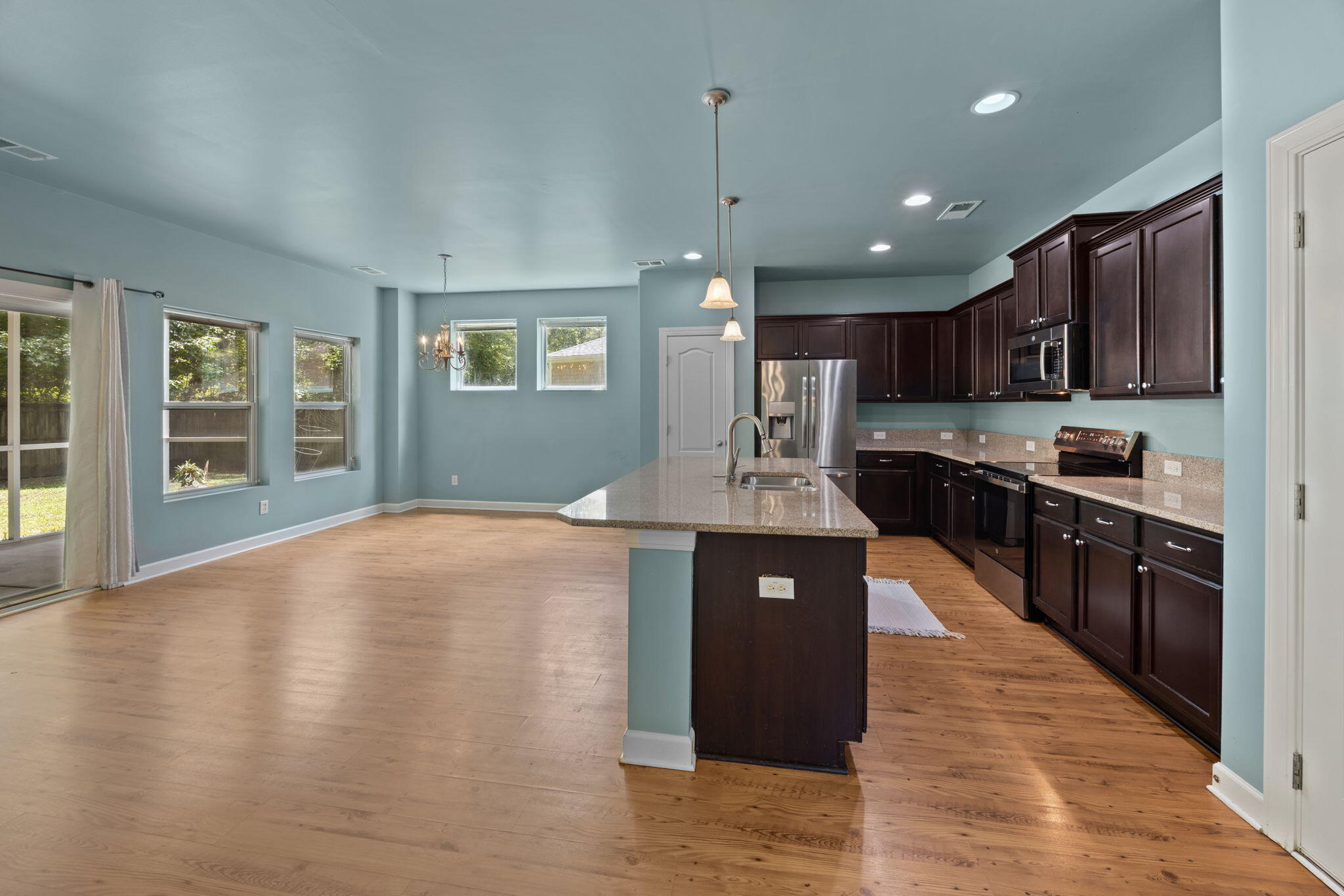 North Charleston, South Carolina 29420, United States, 4 Bedrooms Bedrooms, ,3 BathroomsBathrooms,Residential,Active,173430