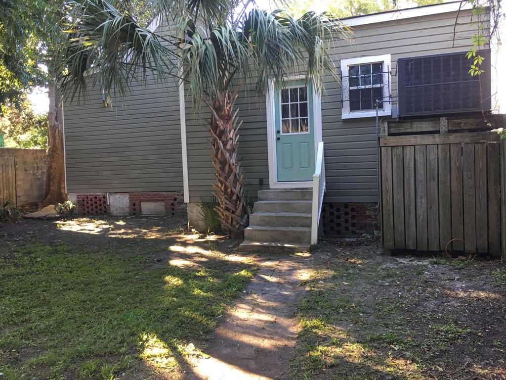 Photo of 41 Ashton Street, Charleston, SC 29403 (MLS # 26023861)