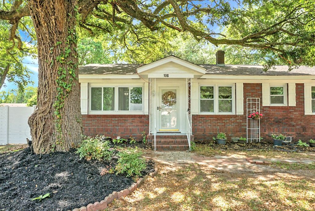 Photo of 106 Edmund Road, Goose Creek, SC 29445 (MLS # 26010546)