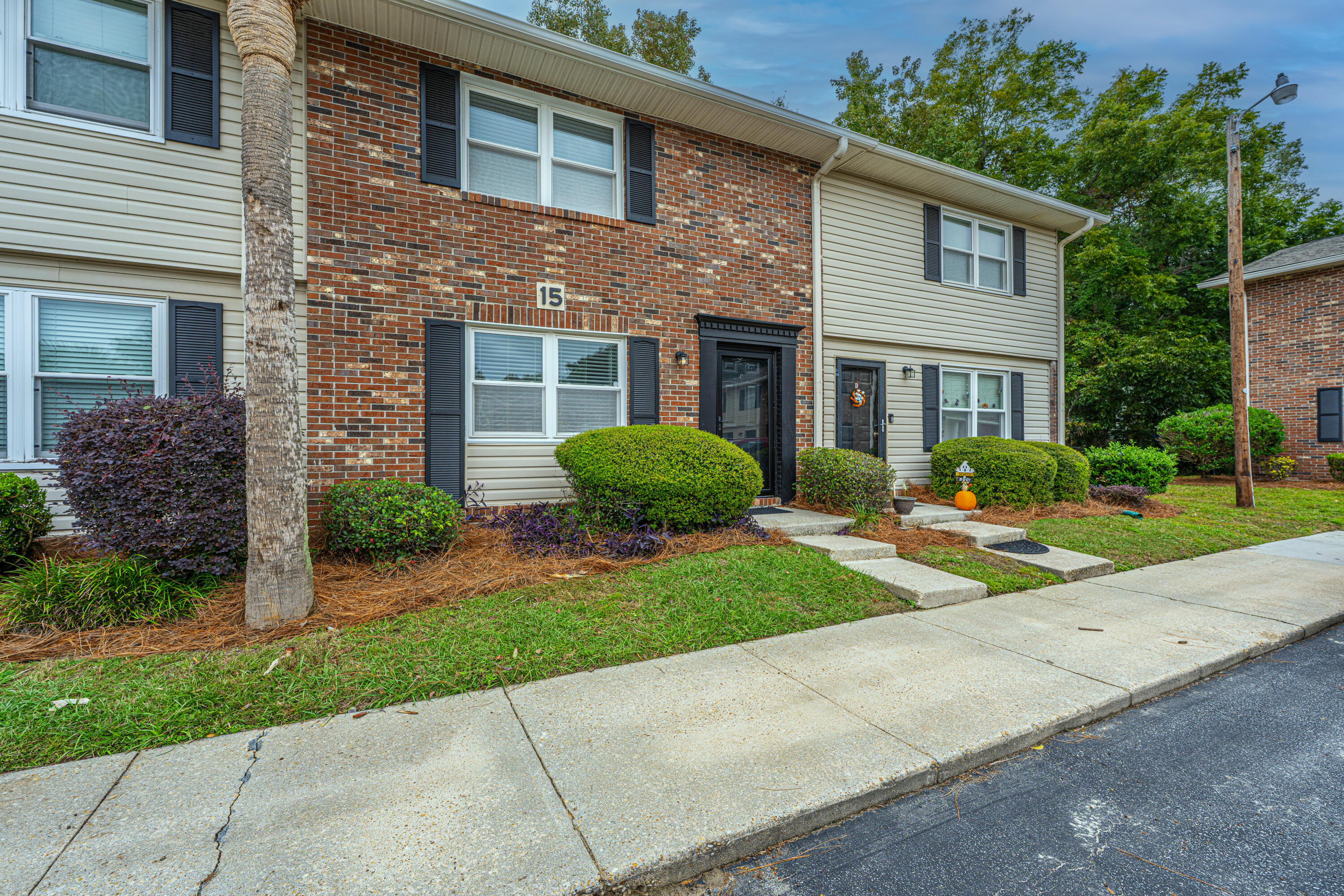 415 Parkdale Drive 15c