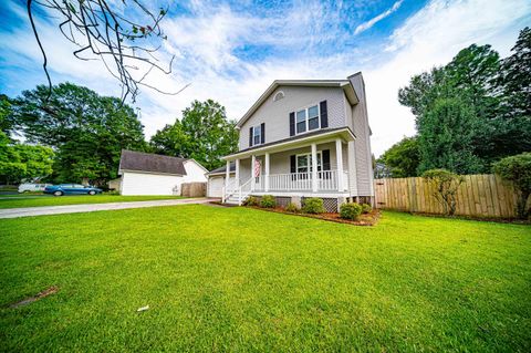 A home in North Charleston