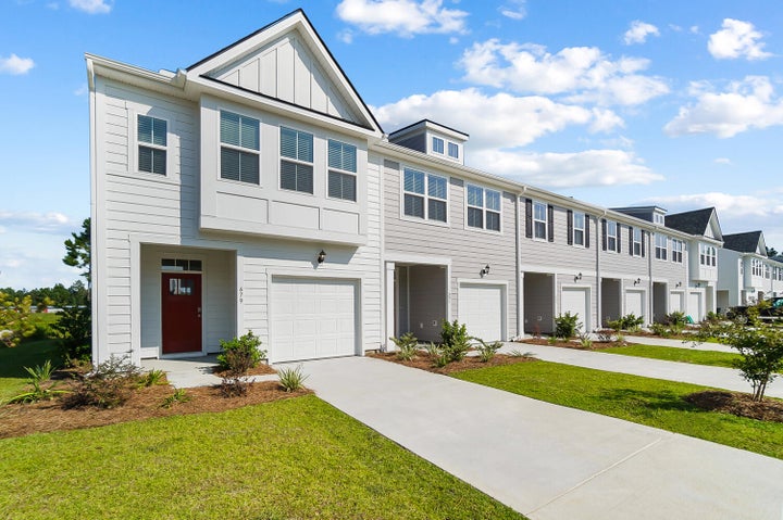 Photo 1 of 48 — 609 Trotters Lane Haven 2, Moncks Corner, SC 29461