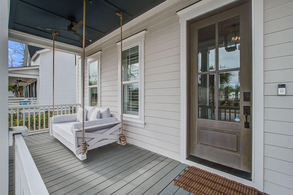 Photo of 1915 Bolden Drive, Mount Pleasant, SC 29466 (MLS # 26008152)