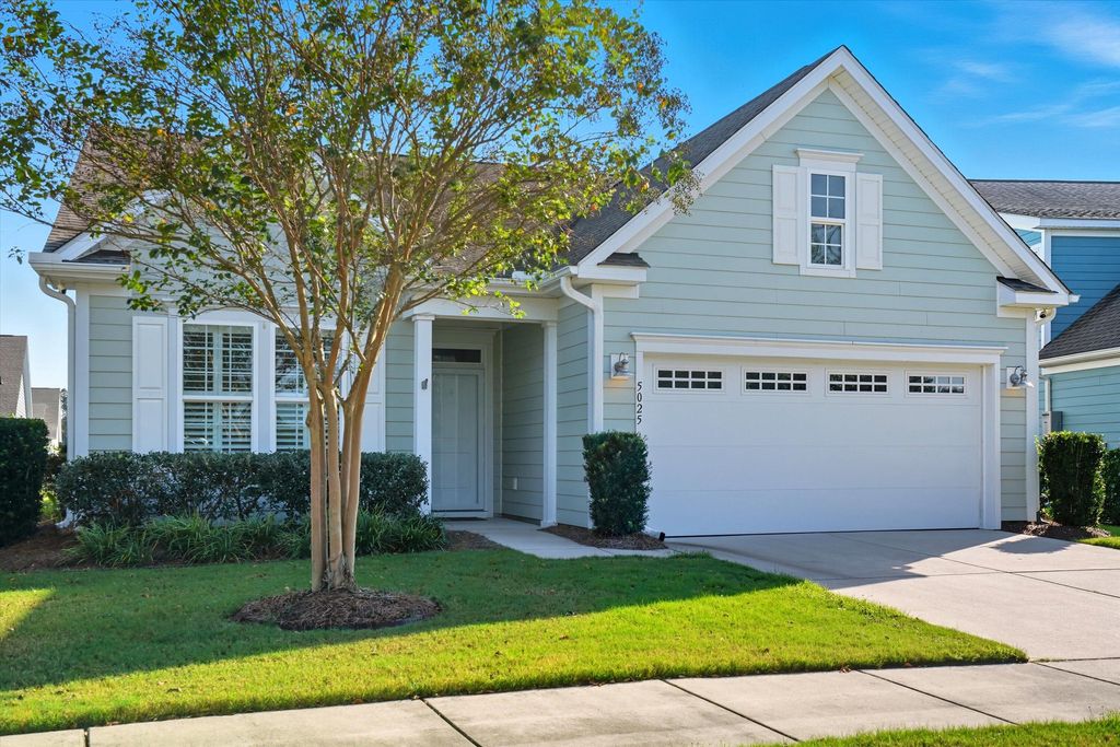Photo of 5025 Song Sparrow Way, Summerville, SC 29483 (MLS # 25026819)
