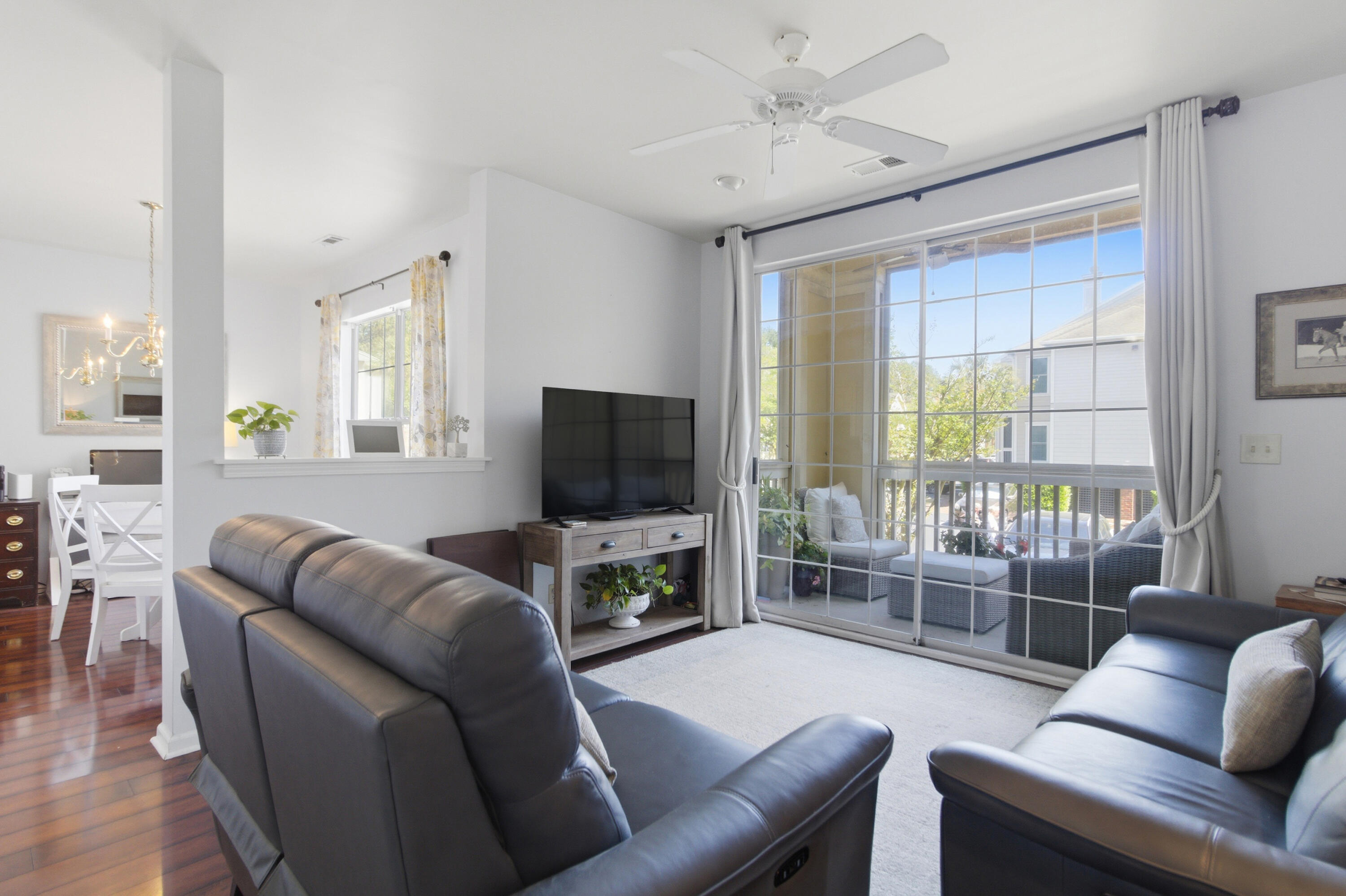 1600 Long Grove Drive Unit 1112