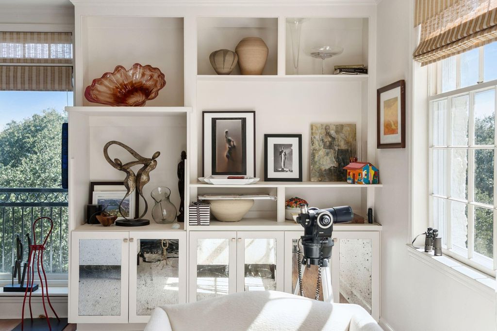 Photo of 1 King Street #409/410, Charleston, SC 29401 (MLS # 26002191)