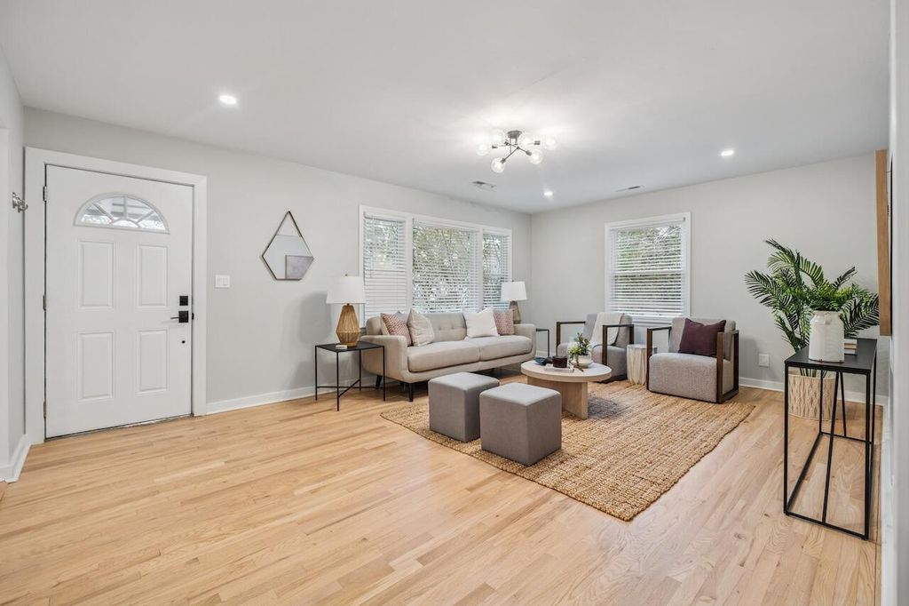 Photo of 1734 Combahee Street, Charleston, SC 29412 (MLS # 26001952)