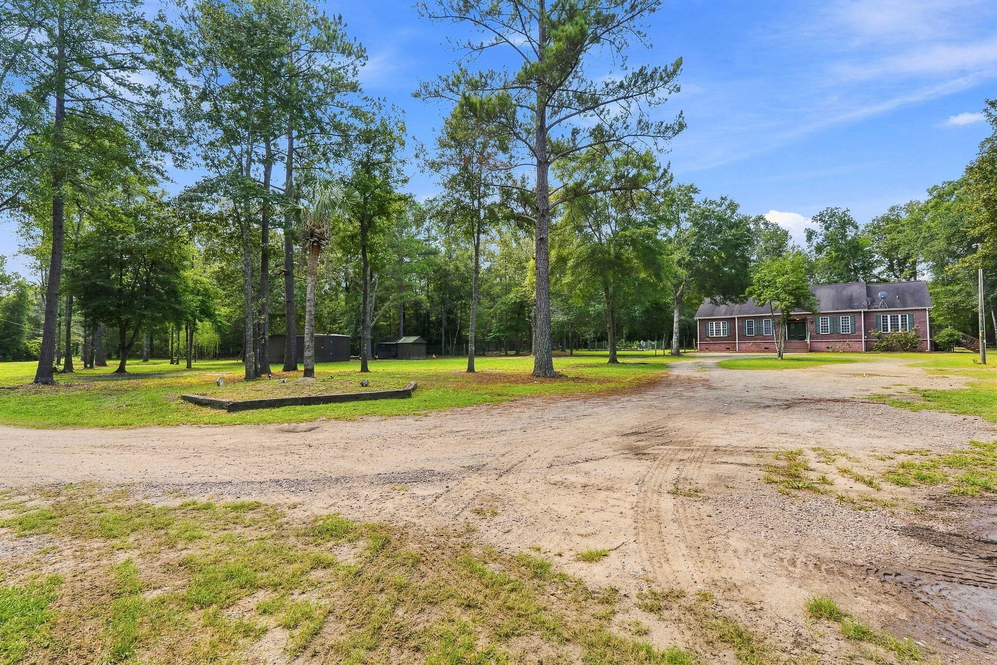725 Yellow Brick Road
