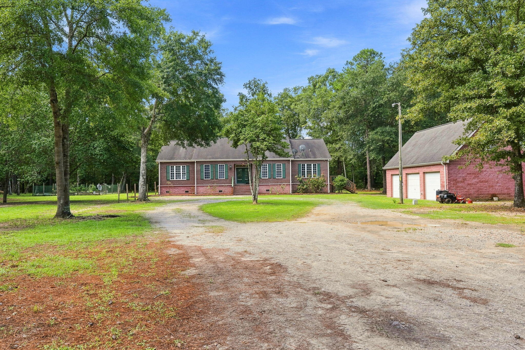 725 Yellow Brick Road