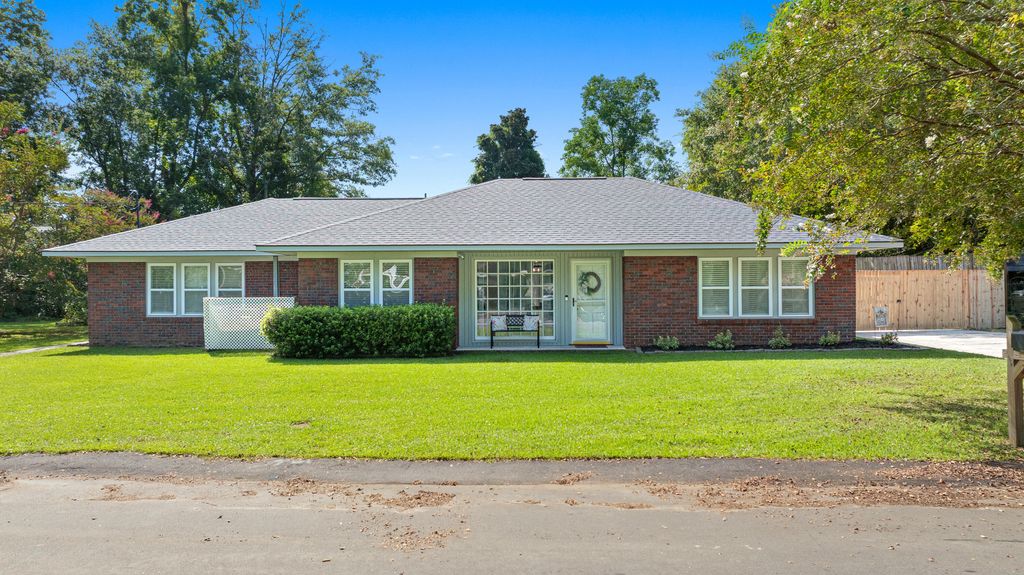 Photo of 106 Goodwin Street, Moncks Corner, SC 29461 (MLS # 25023407)