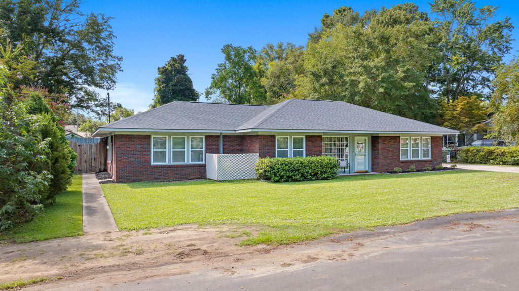 Photo of 106 Goodwin Street, Moncks Corner, SC 29461 (MLS # 25023407)