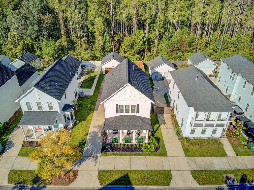 Photo of 151 Dark Hollow Way, Summerville, SC 29485 (MLS # 26011481)
