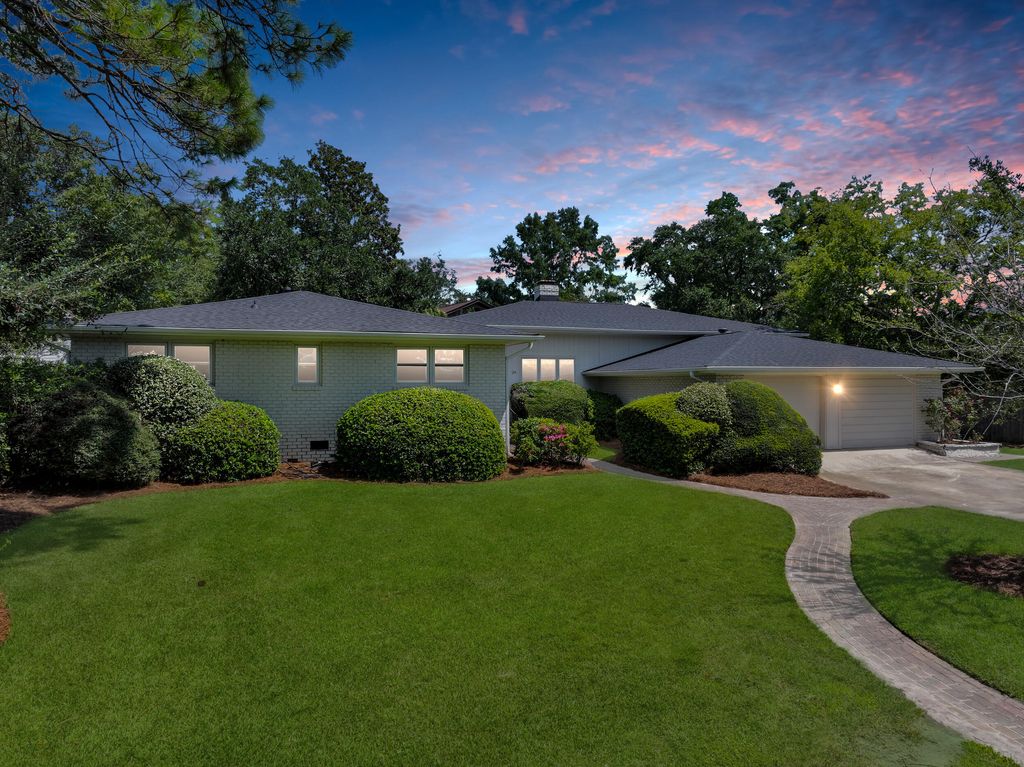 Photo of 26 Rebellion Road, Charleston, SC 29407 (MLS # 25024511)