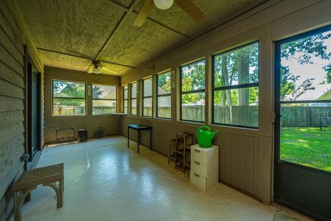 A home in North Charleston