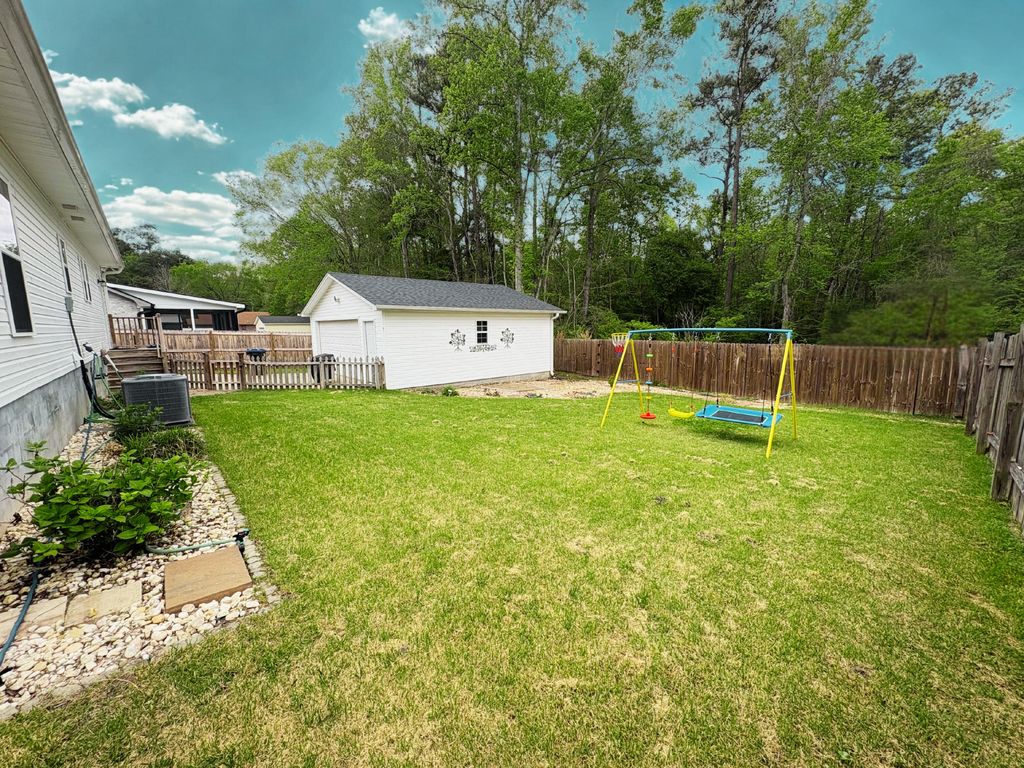 Photo of 113 Kirksey Drive, Summerville, SC 29485 (MLS # 26009456)