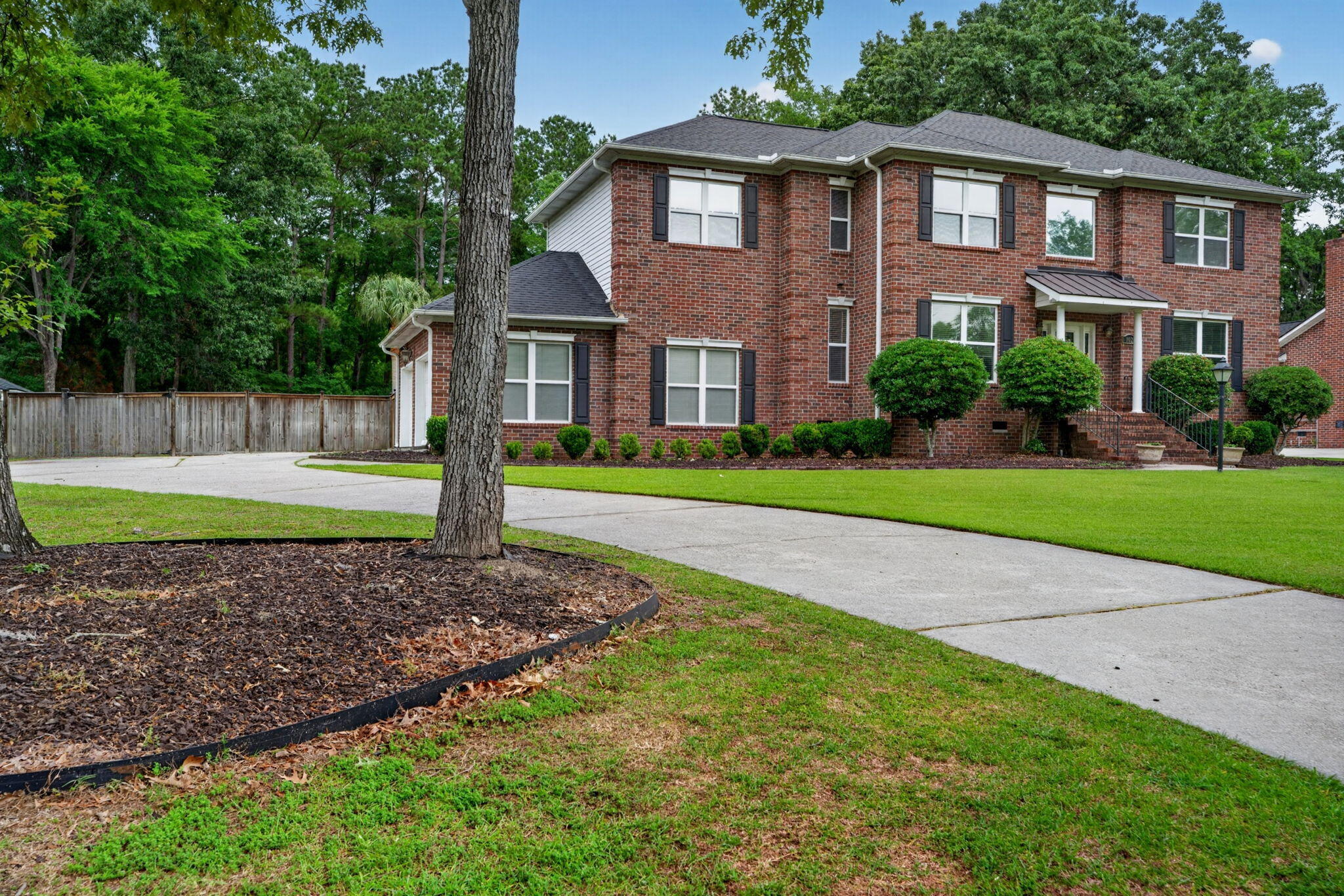 102 Kingfisher Court