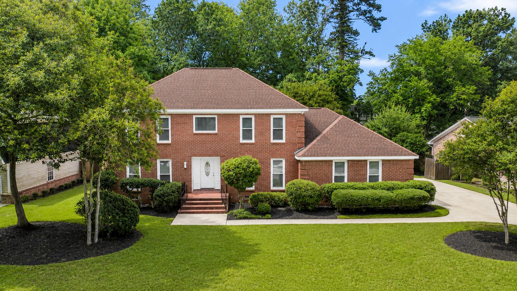 104 Stratford Drive