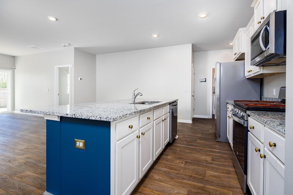 Photo of 833 Kirby Court, Charleston, SC 29414 (MLS # 26011647)