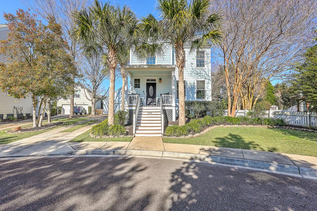 Photo of 100 Jordan Court, Charleston, SC 29492 (MLS # 26001277)