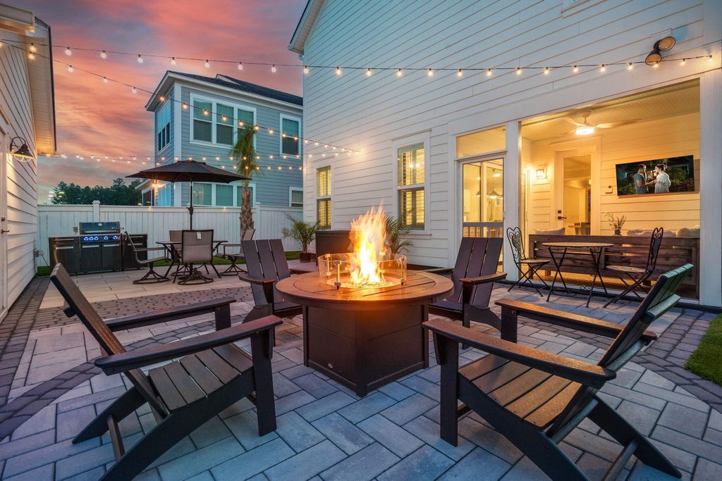 Photo of 202 Symphony Avenue, Summerville, SC 29486 (MLS # 25021346)