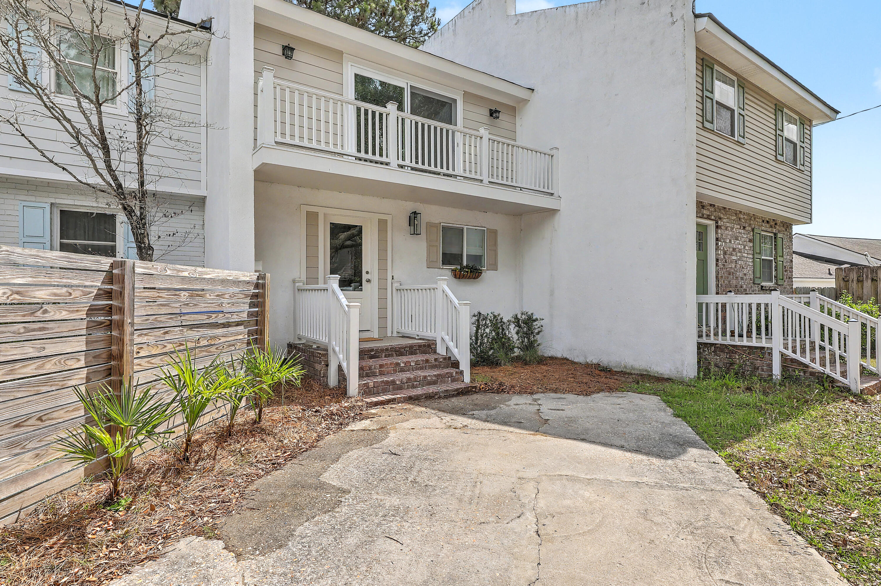 958 Myrtle Court