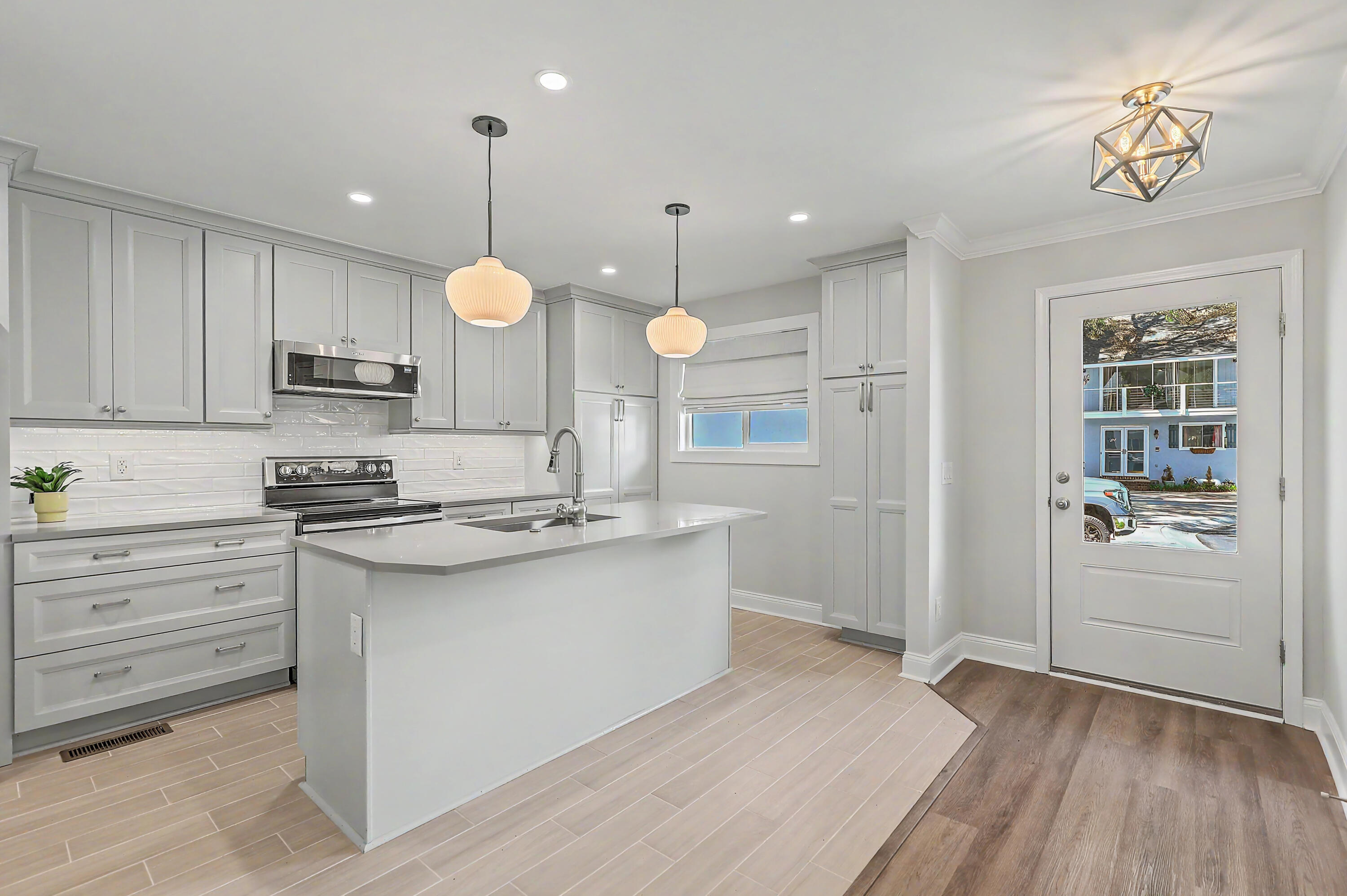 958 Myrtle Court
