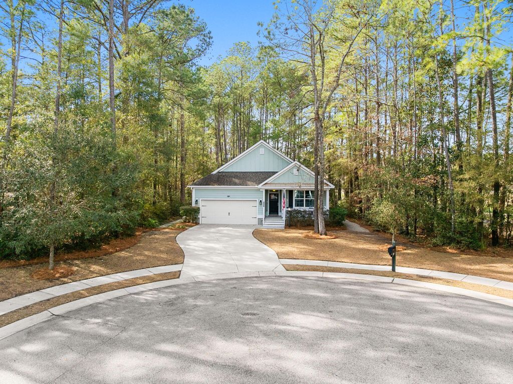 Photo of 5393 Birdie Lane, Hollywood, SC 29449 (MLS # 26002162)