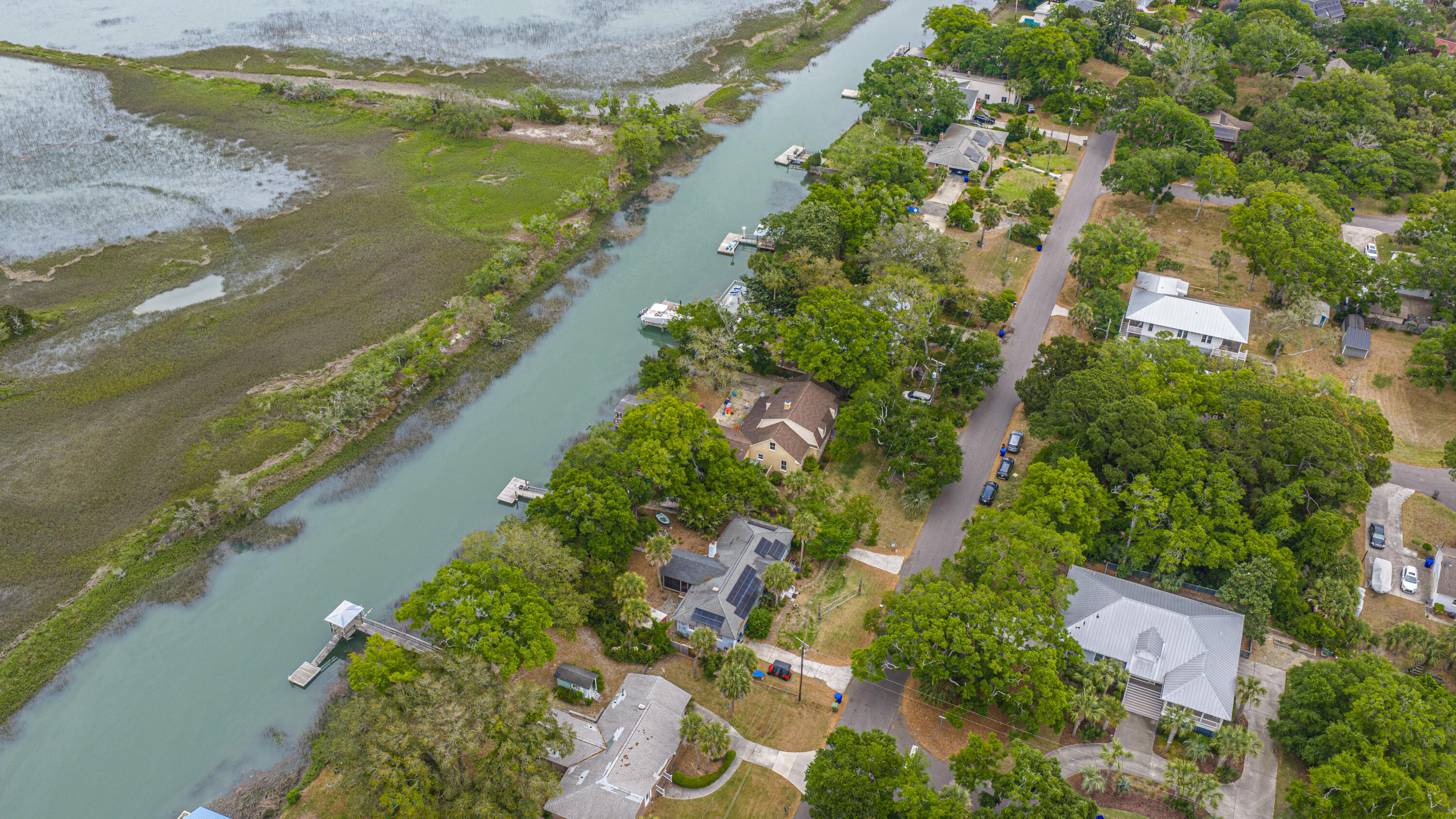 1614 Oak Island Drive Drive