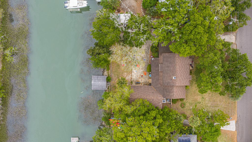Photo of 1614 Oak Island Drive, Charleston, SC 29412 (MLS # 26012204)