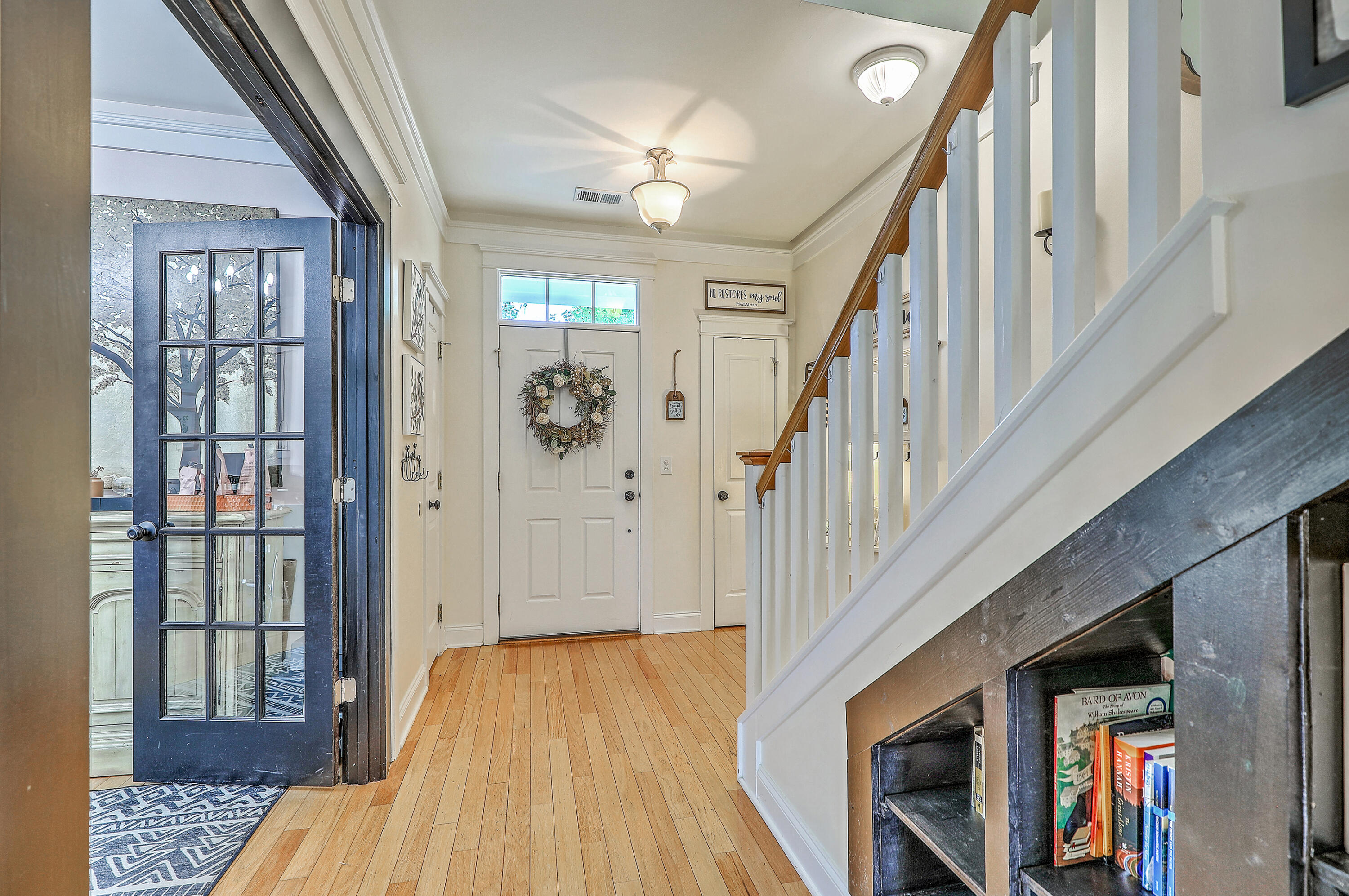 300 Foxglove Avenue