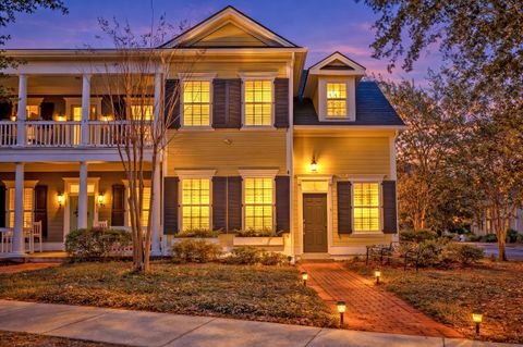 Photo of 1817 Tennyson Row, Mount Pleasant, SC 29466 (MLS # 25032947)