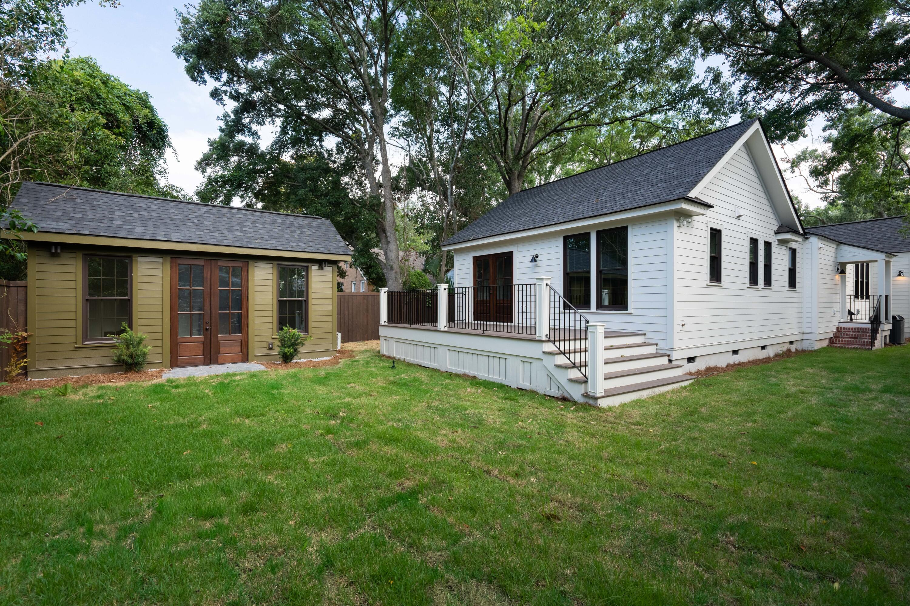 257 W Poplar Street