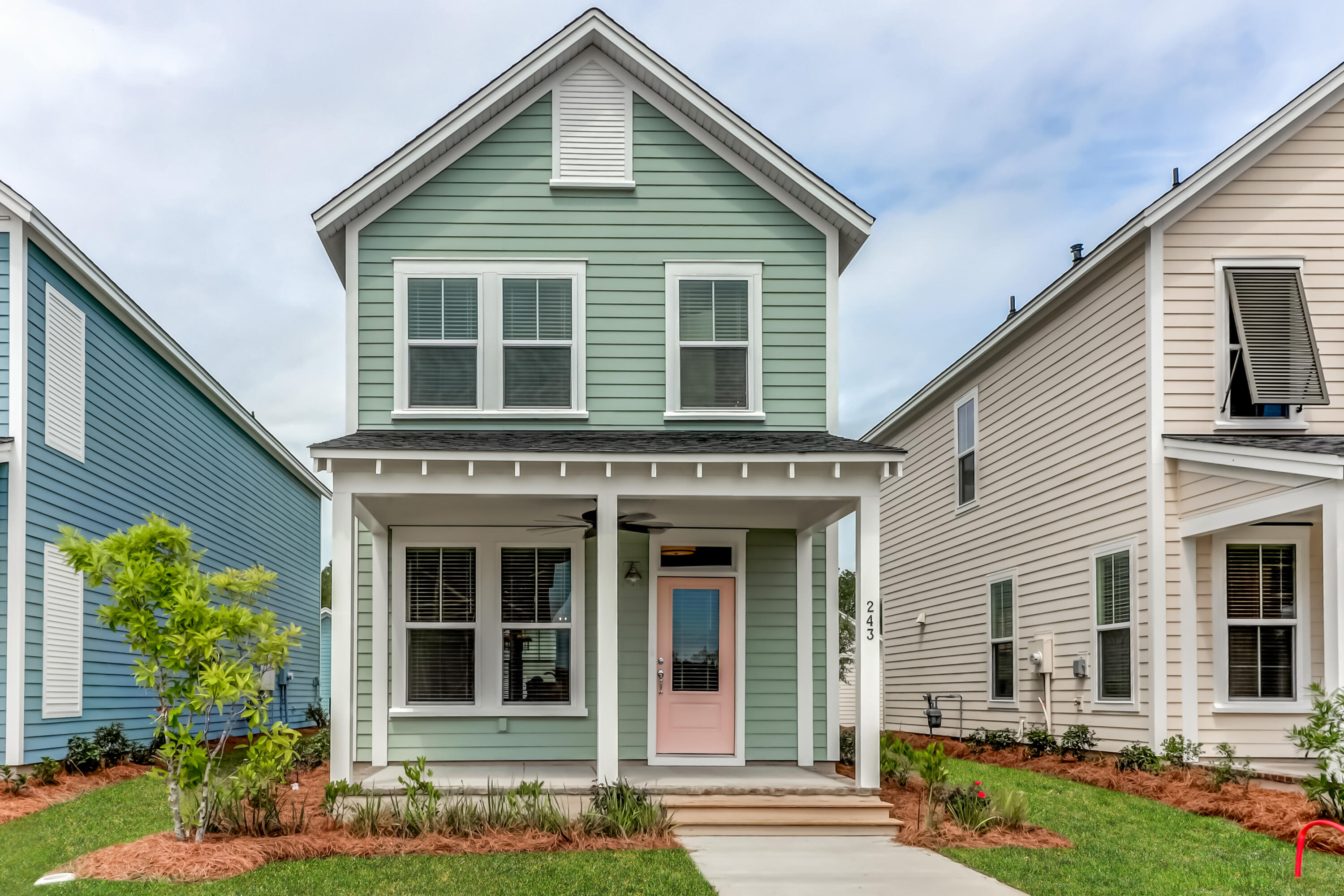 View Summerville, SC 29486 condo