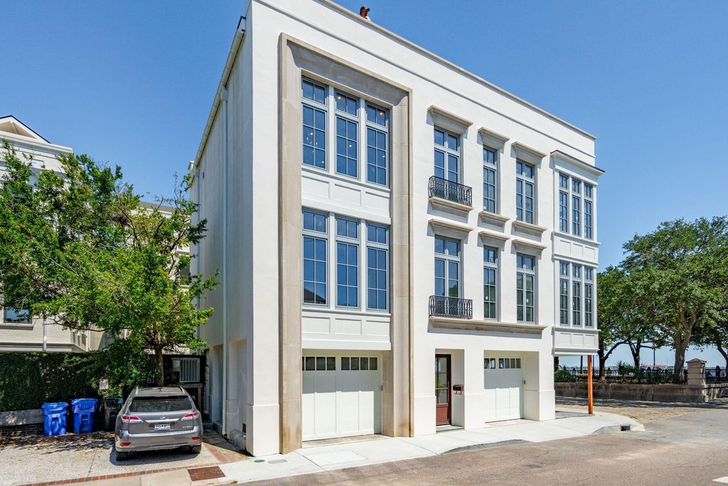 Photo of 4 Exchange Street, Charleston, SC 29401 (MLS # 25024457)
