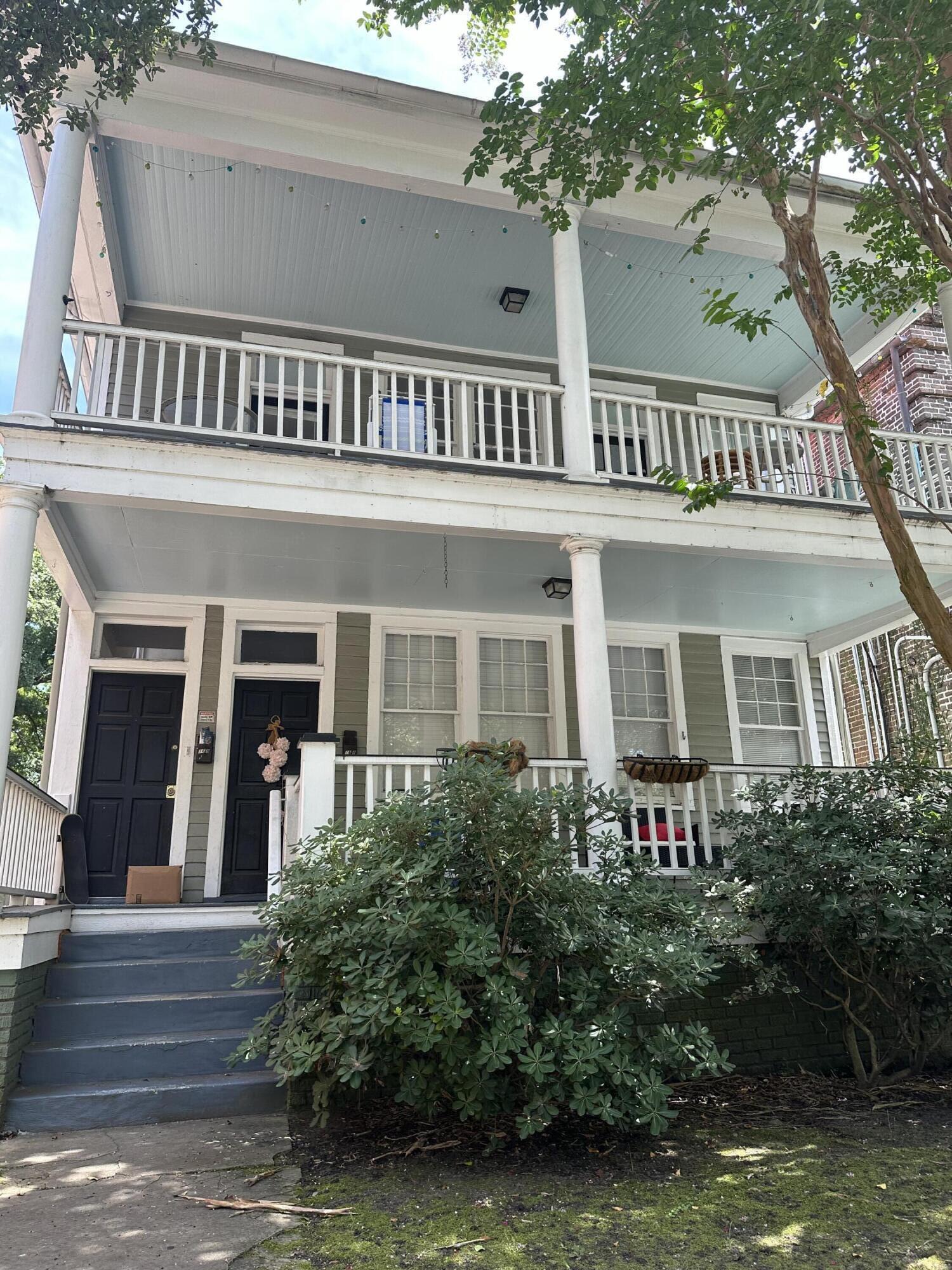 16 Elizabeth Street A