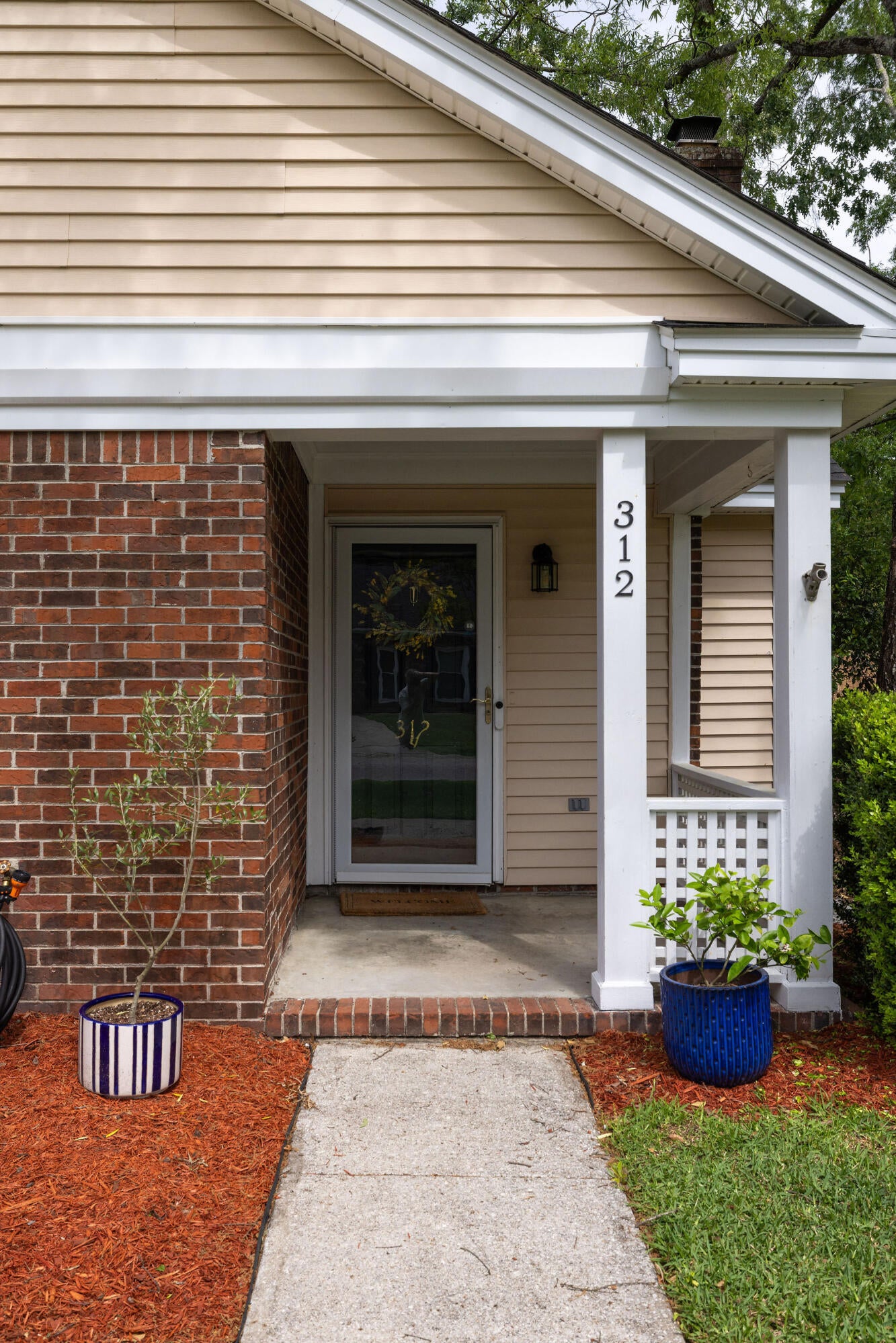 312 Commons Way