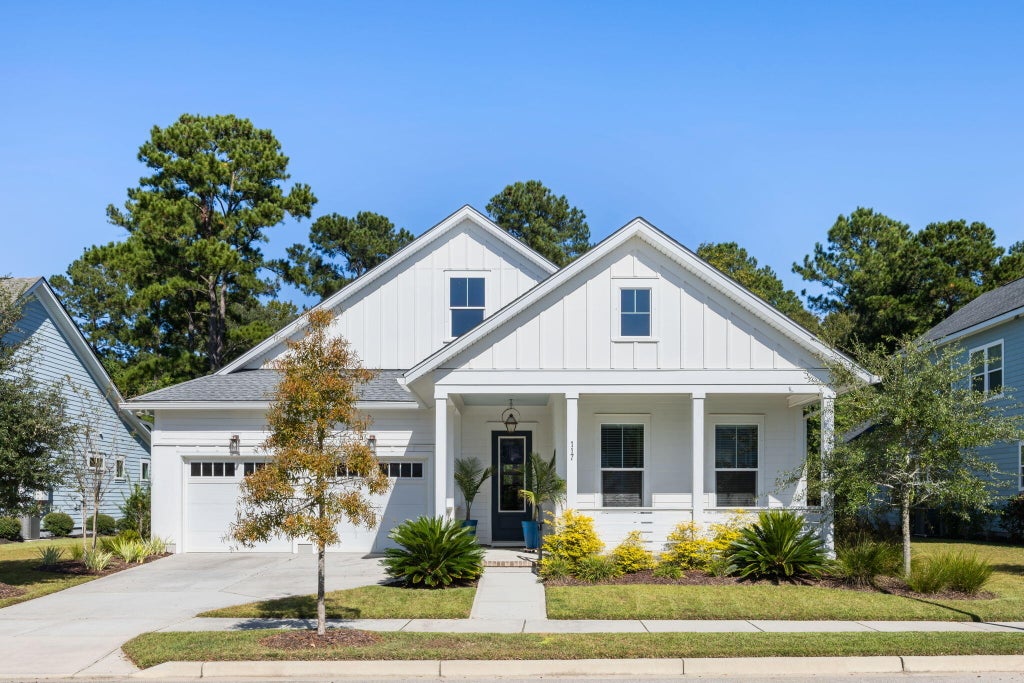 Photo of 117 Falaise Street, Charleston, SC 29492 (MLS # 26029400)