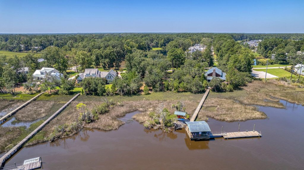 Photo of 4227 Ten Shillings Way, Ravenel, SC 29470 (MLS # 23017824)