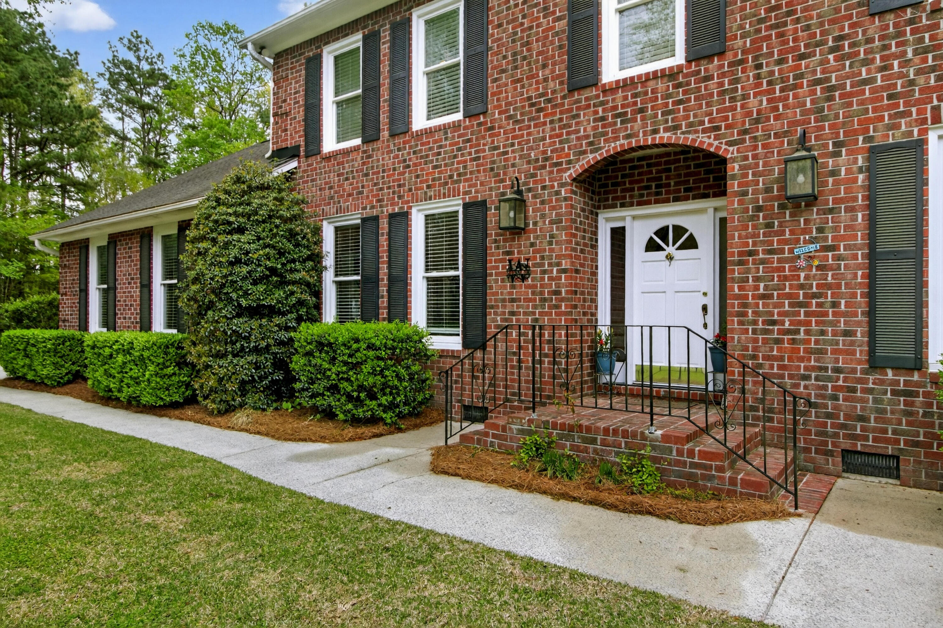 312 E Shepard