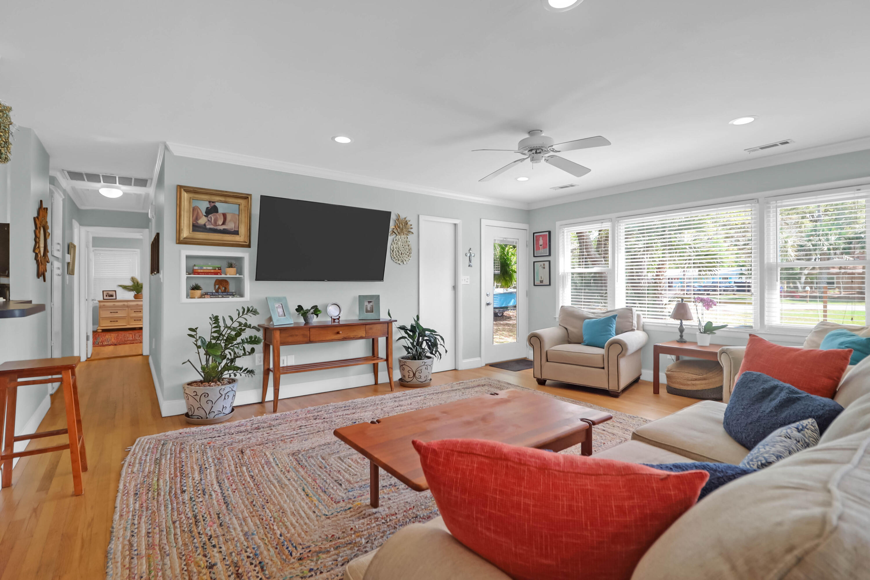 17 24th Avenue