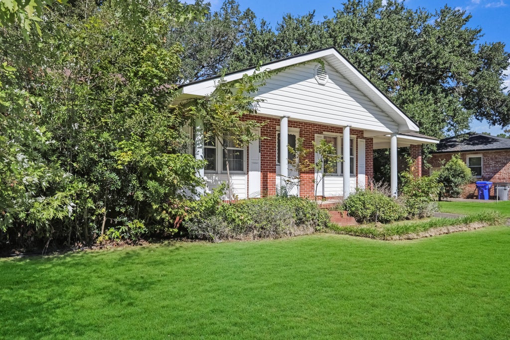 Photo of 7021 Kenneth Drive, North Charleston, SC 29406 (MLS # 26029564)