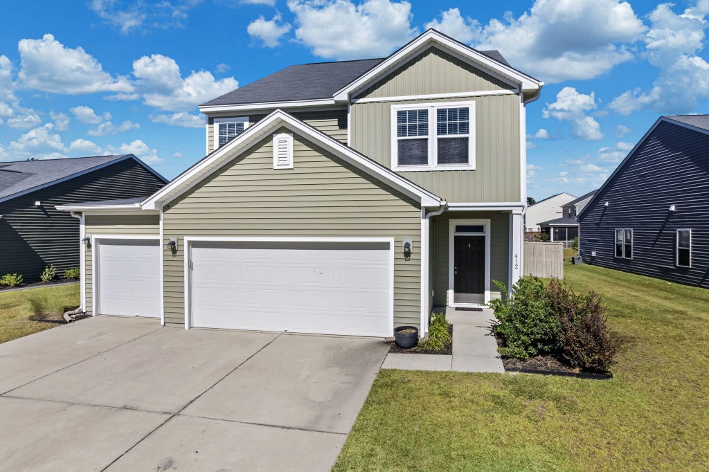 Photo of 412 Carrara Drive, Summerville, SC 29486 (MLS # 26029015)