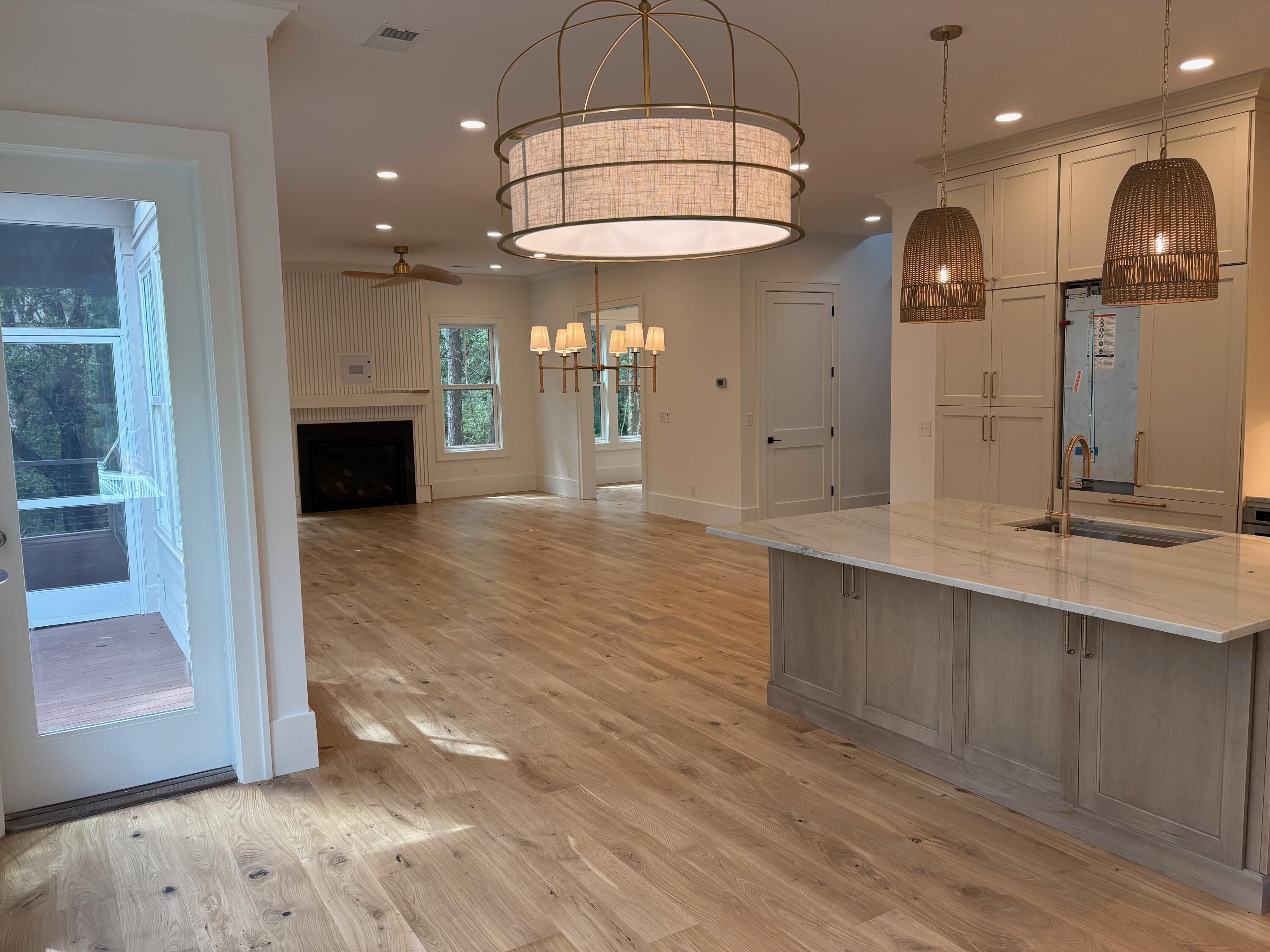 2706 Old Oak Walk