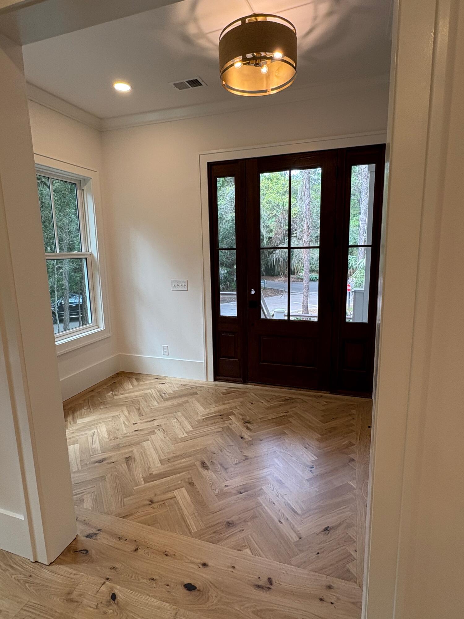 2706 Old Oak Walk