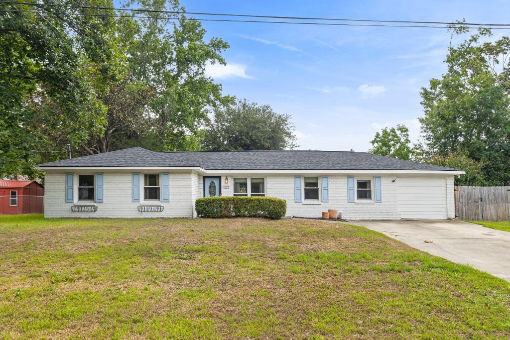 Photo of 2482 Flamingo Drive, Charleston, SC 29414 (MLS # 26024067)