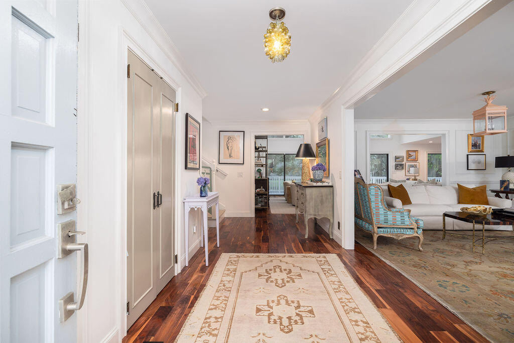 37 Fort Royal Avenue